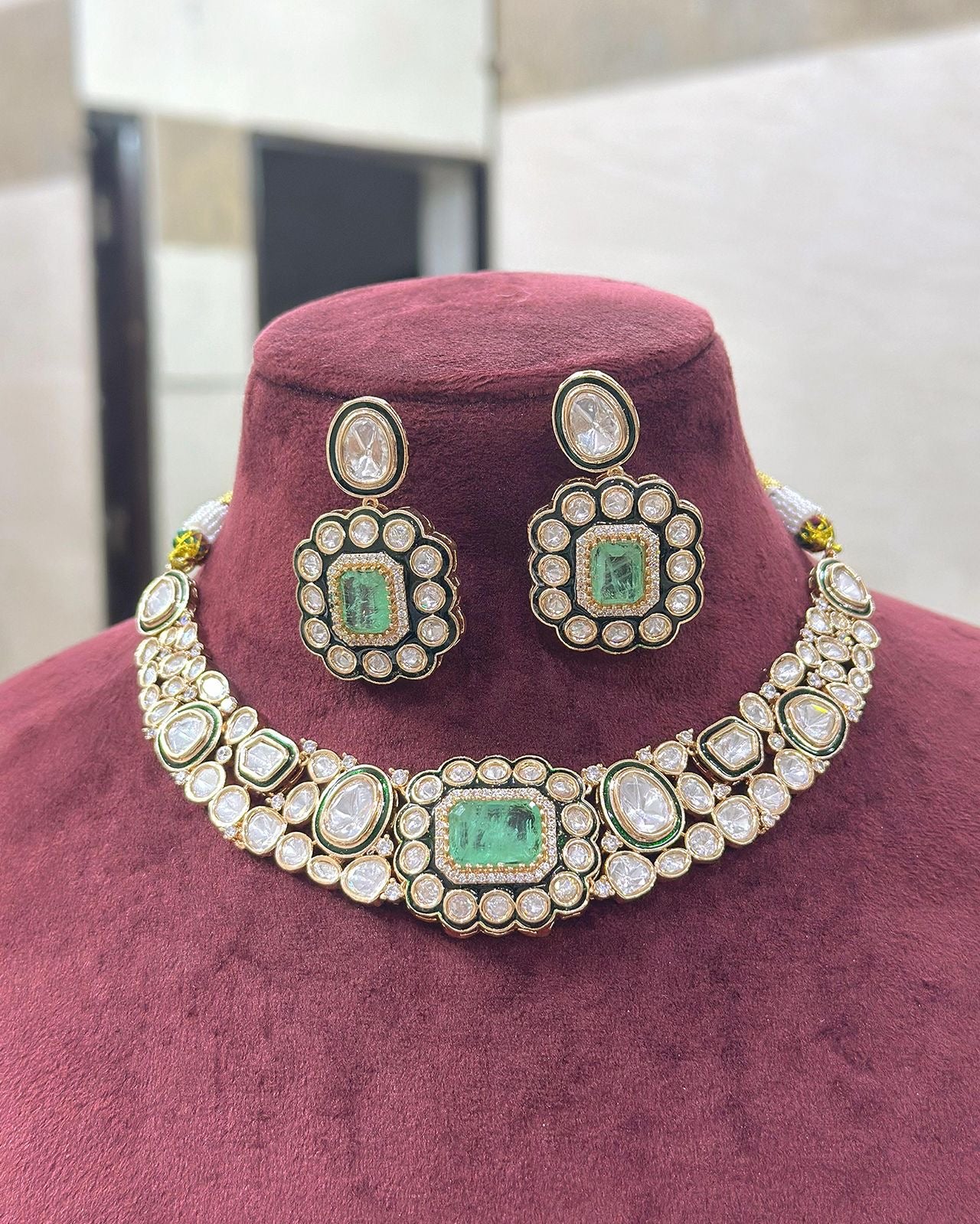 Kundan Statement Necklace Set