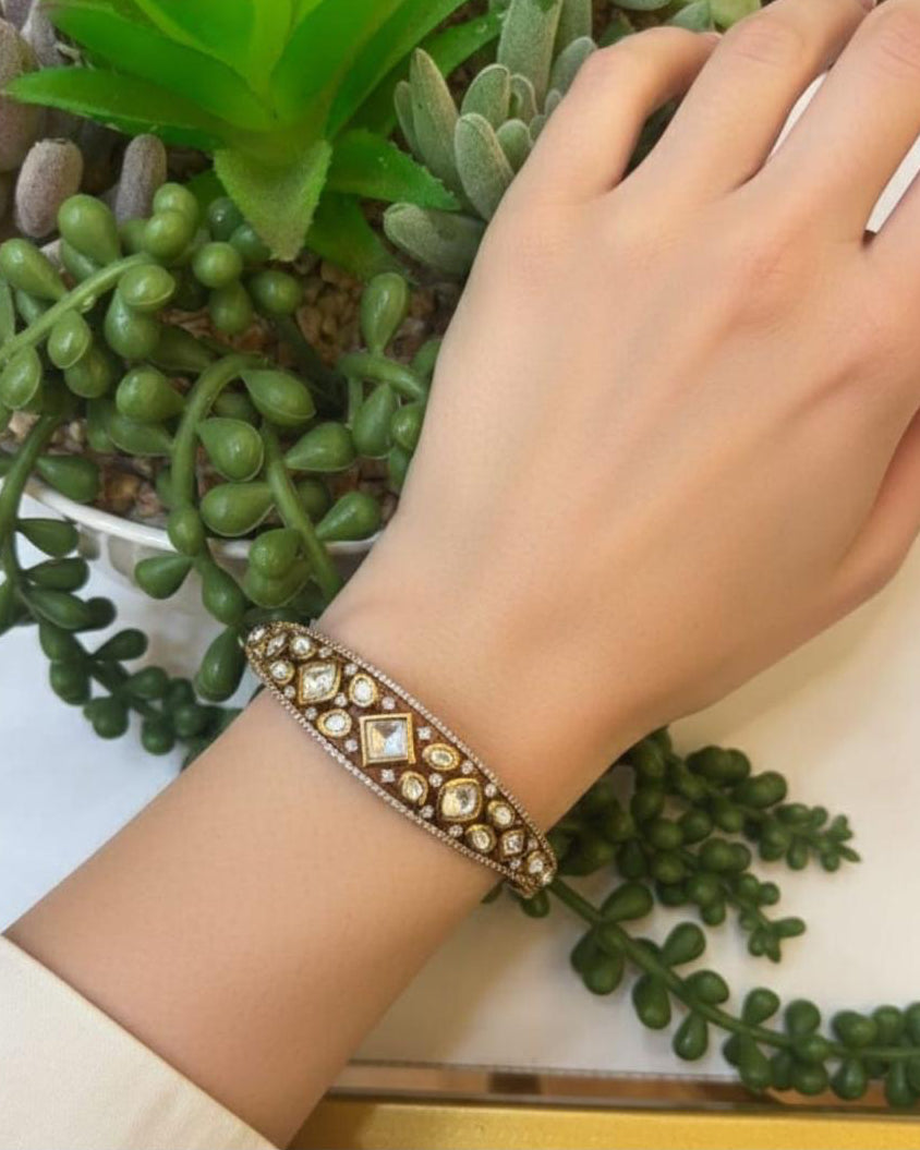Kundan Classic Kada