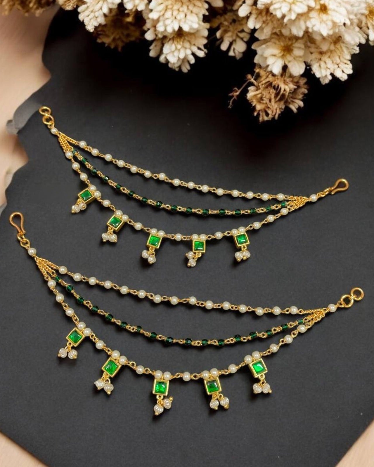 Green Layered Earchains