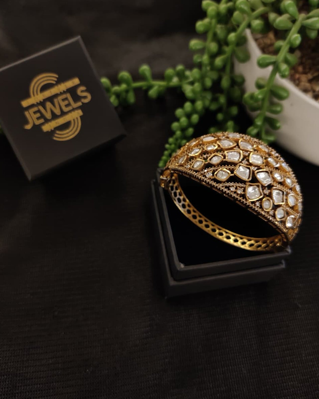 Royal Golden Kundan Kada