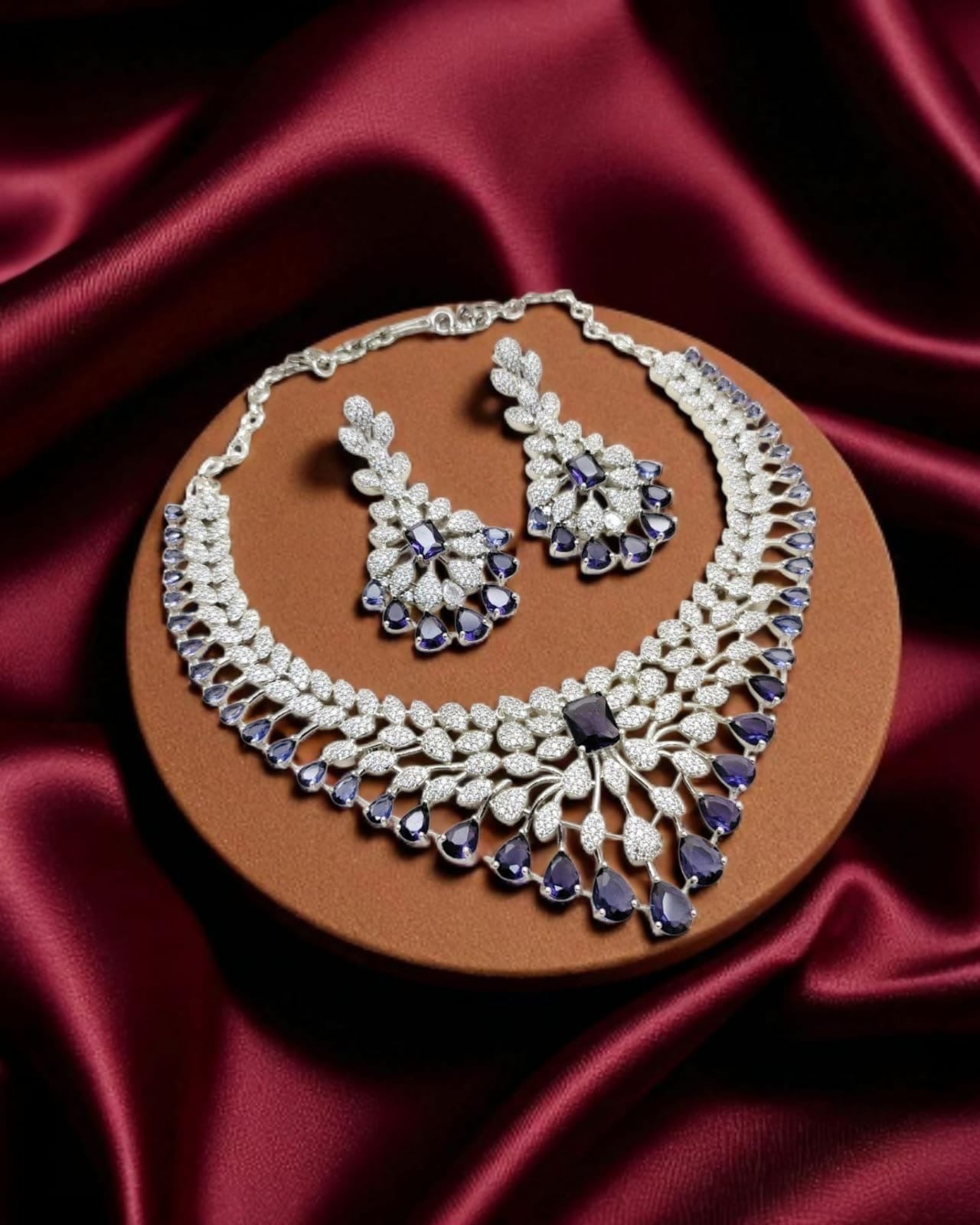 Forever Shine Diamond Necklace Set