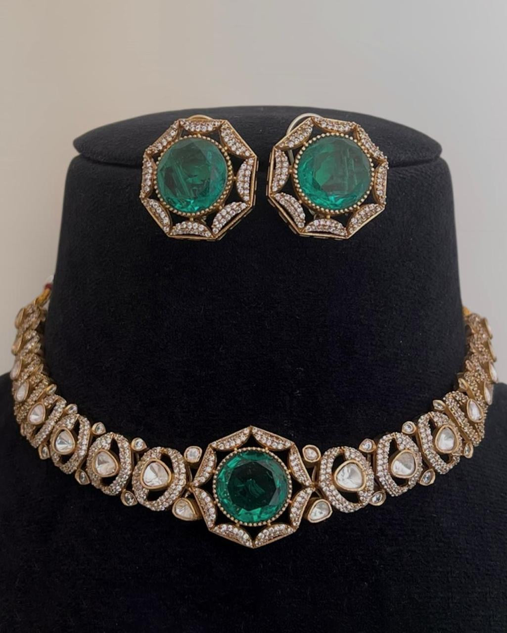 Trendy Kundan Polki Choker Necklace Set