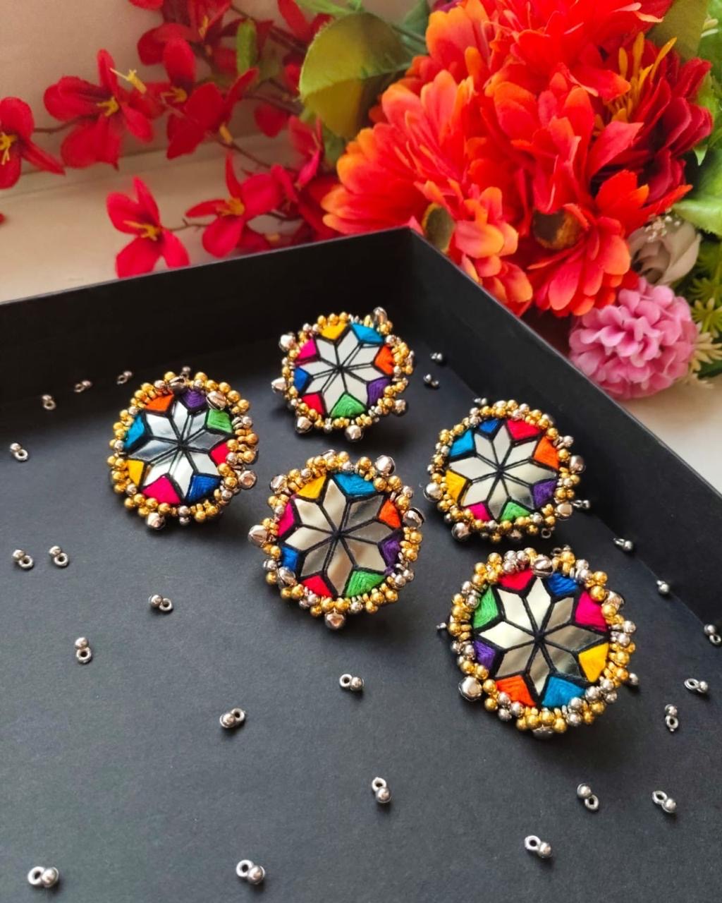 Multicolor Rings