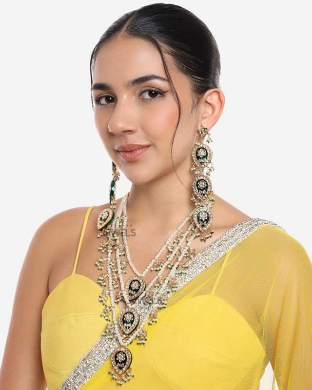 3 Layered Set