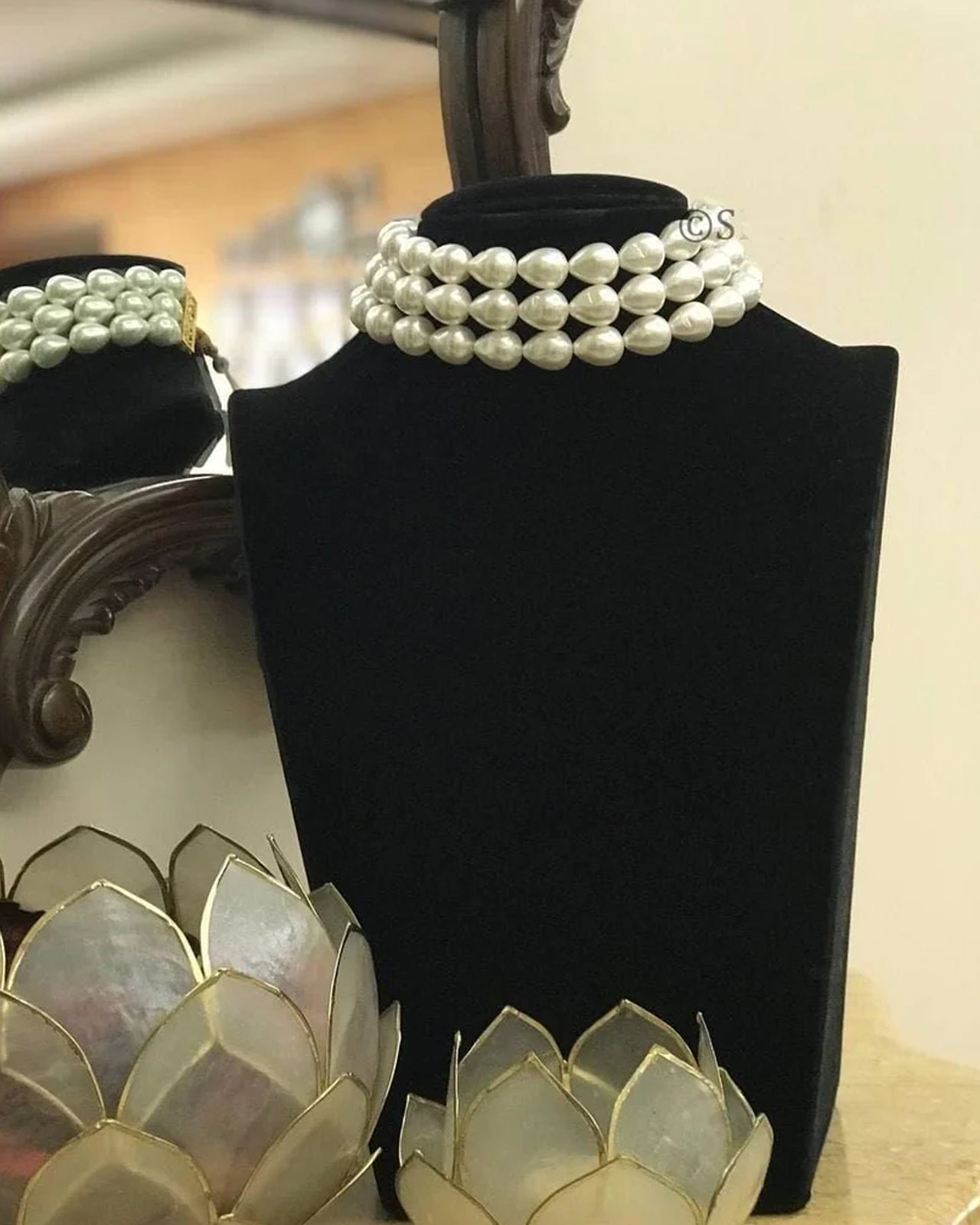 Princess Choker Love