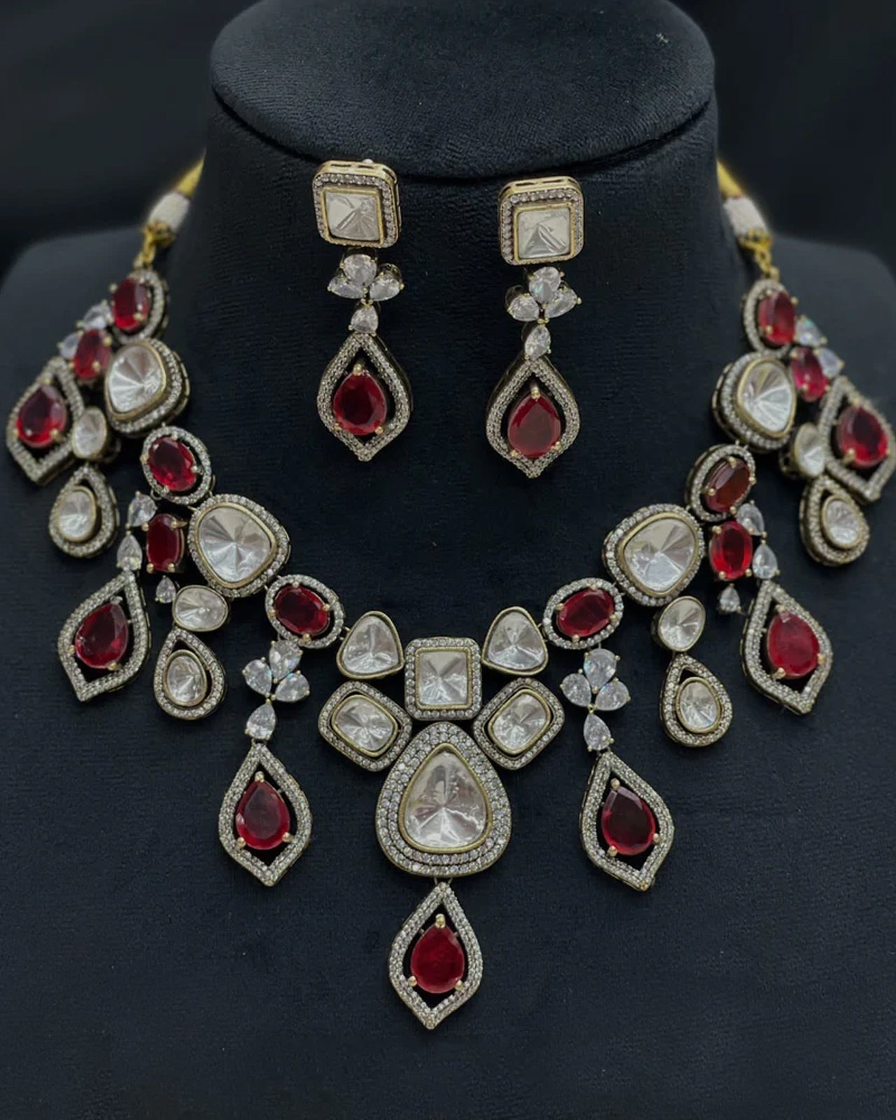 Royal Moissanite Set