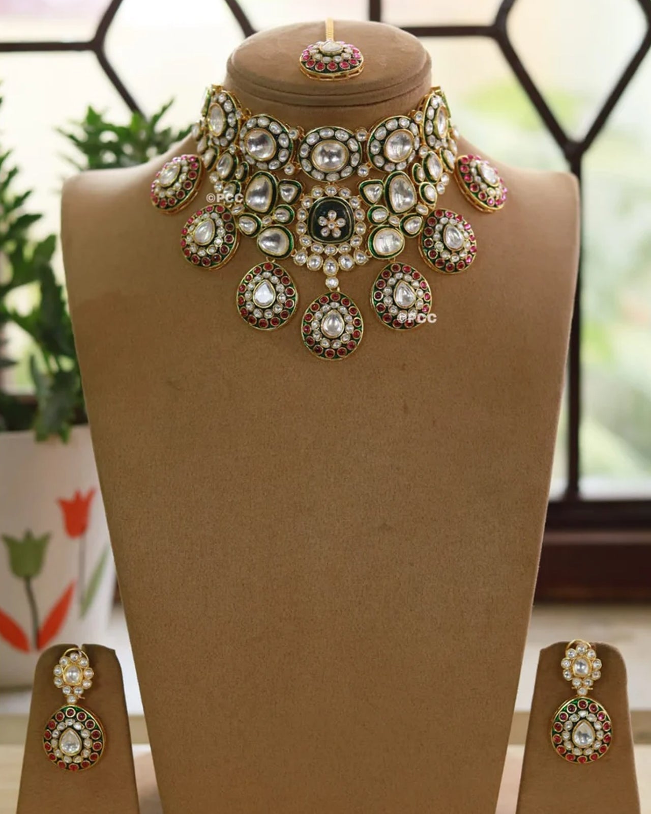 Sensational Kundan Love