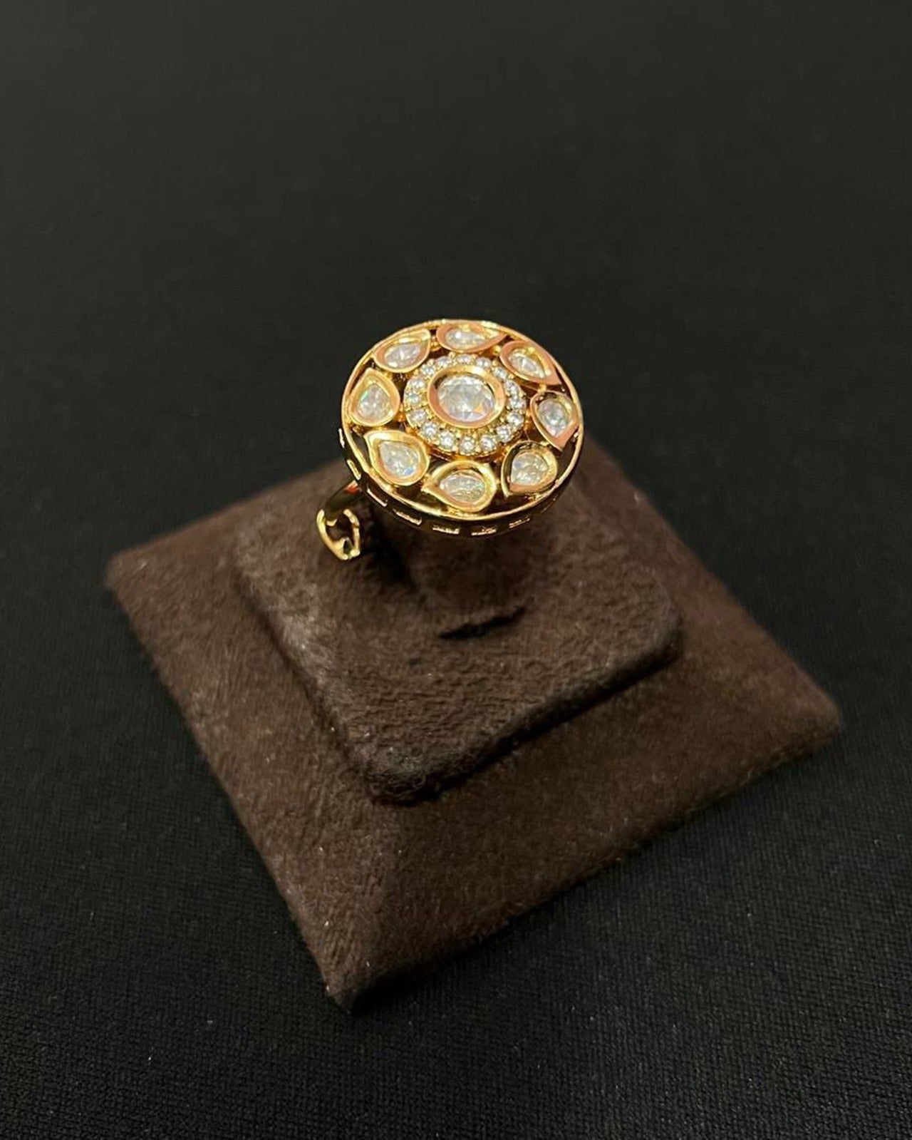 Minimalistic Adjustable Kundan Ring