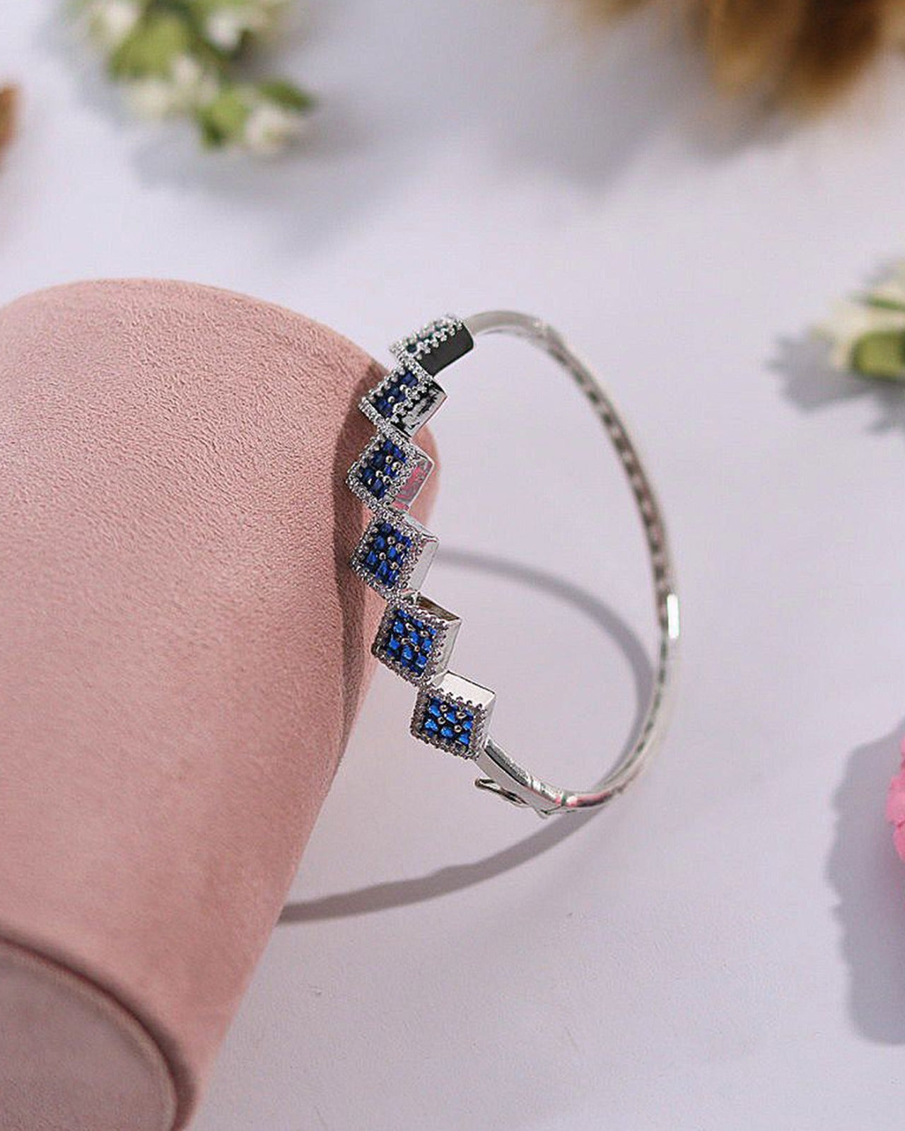 Diamond Kite Design Kada