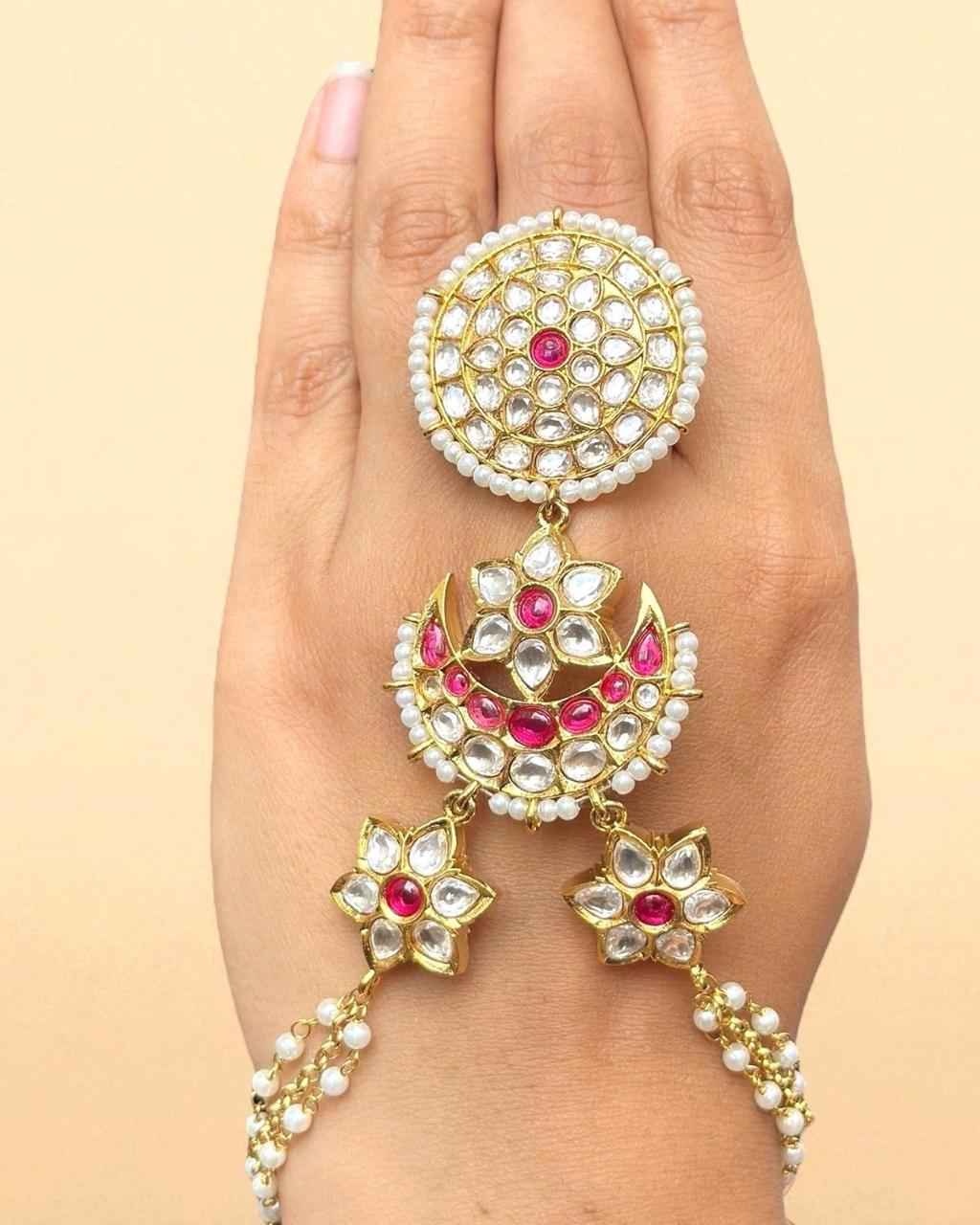 Kundan Beauty Hathphool
