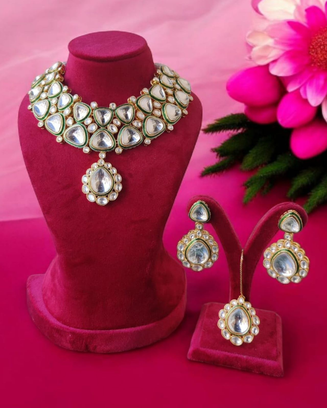 Kundan Necklace Set