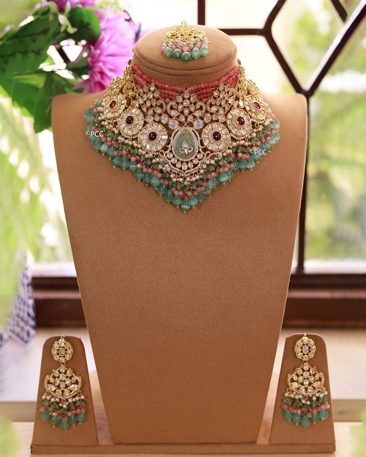Sunburst Splendor Necklace Set