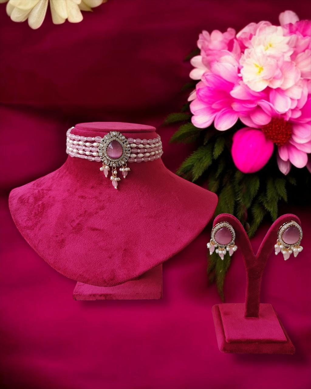 Beads Delicate Choker Necklace