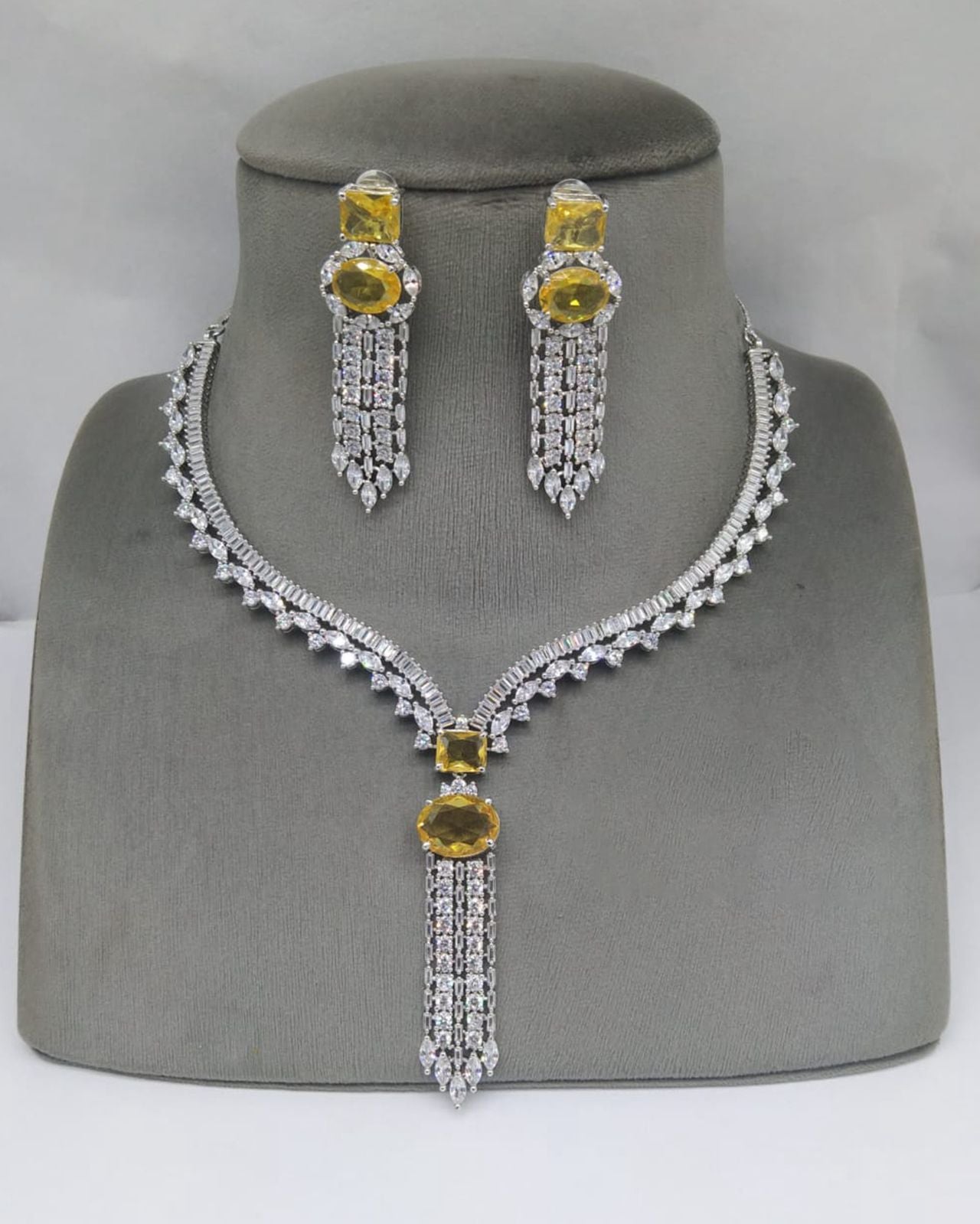 Designer Curved Diamond Set