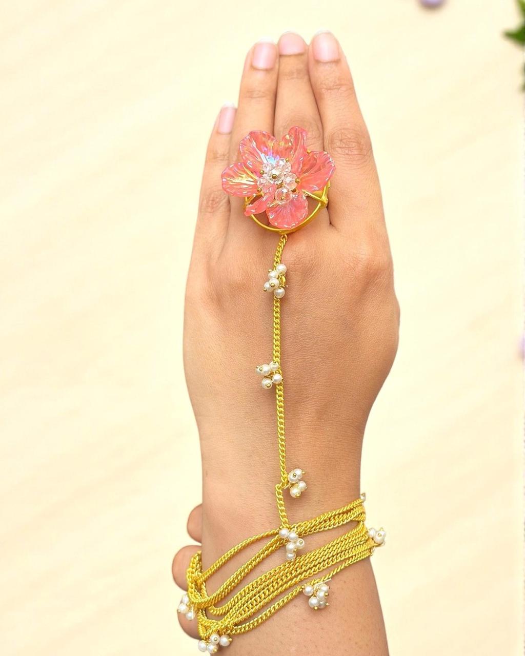 Floral Design Hathphool