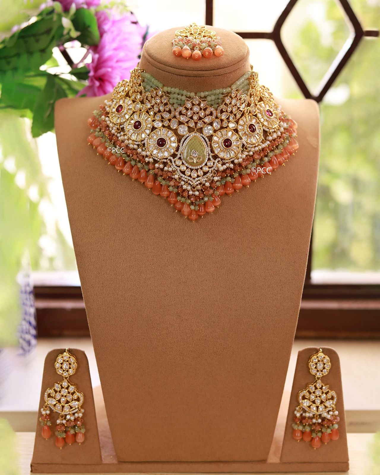 Sunburst Splendor Necklace Set
