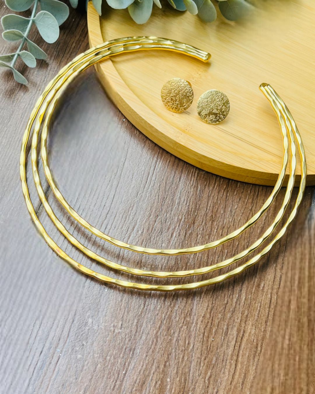 Multi Strand Golden Open Choker