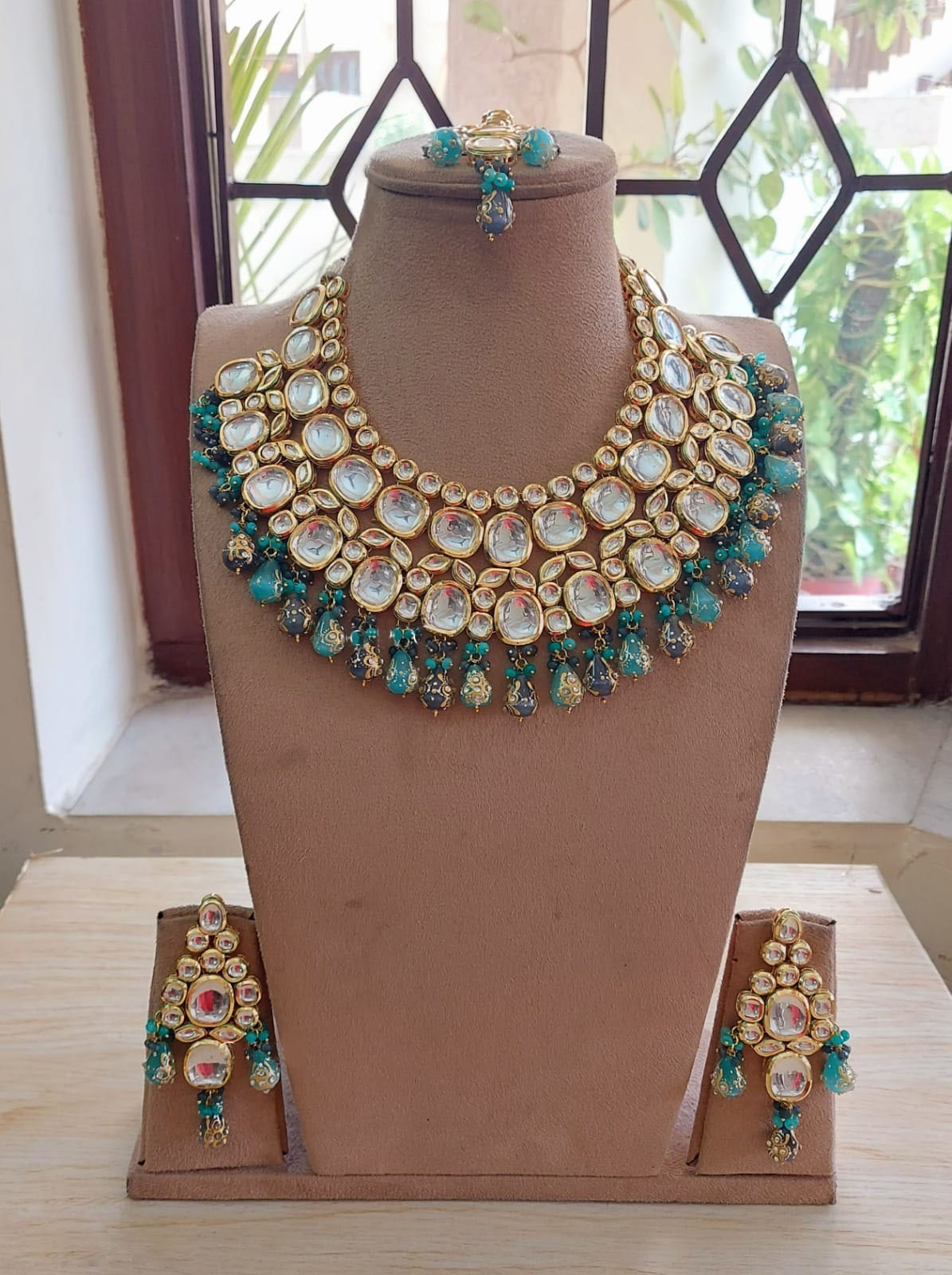Outstanding Kundan Jewellery – Forever Jewels India