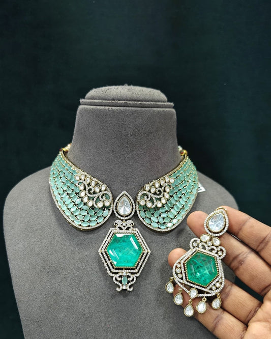 Royal Statement Kundan Set