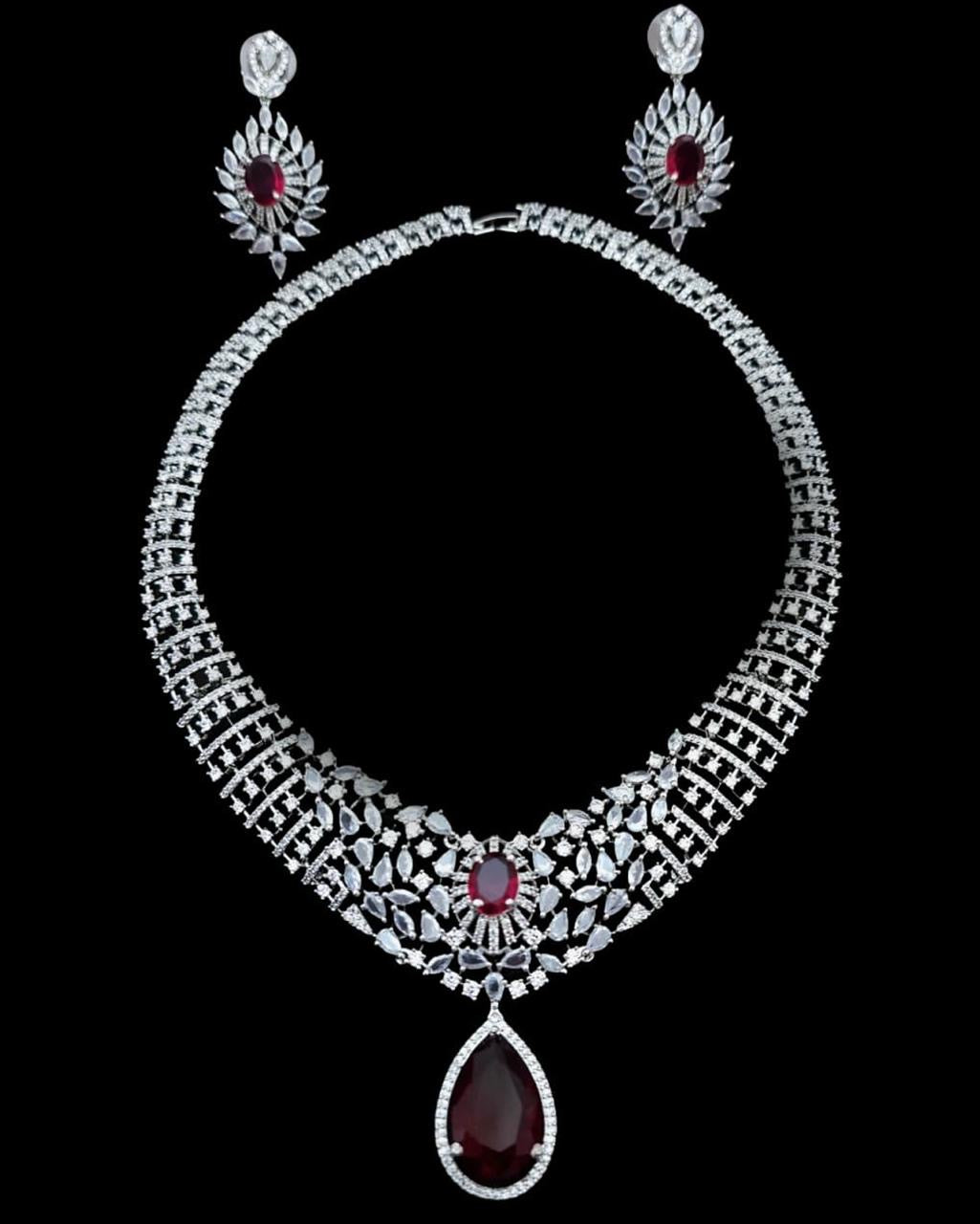 Royal Queen Diamond Necklace