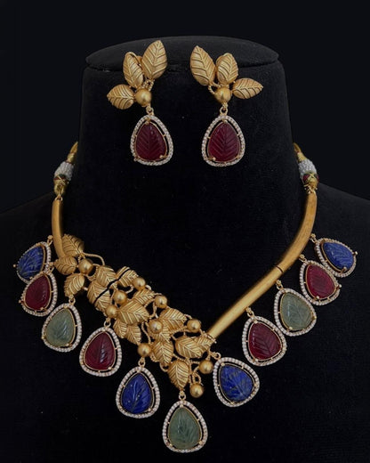 Heritage Bloom Necklace Set