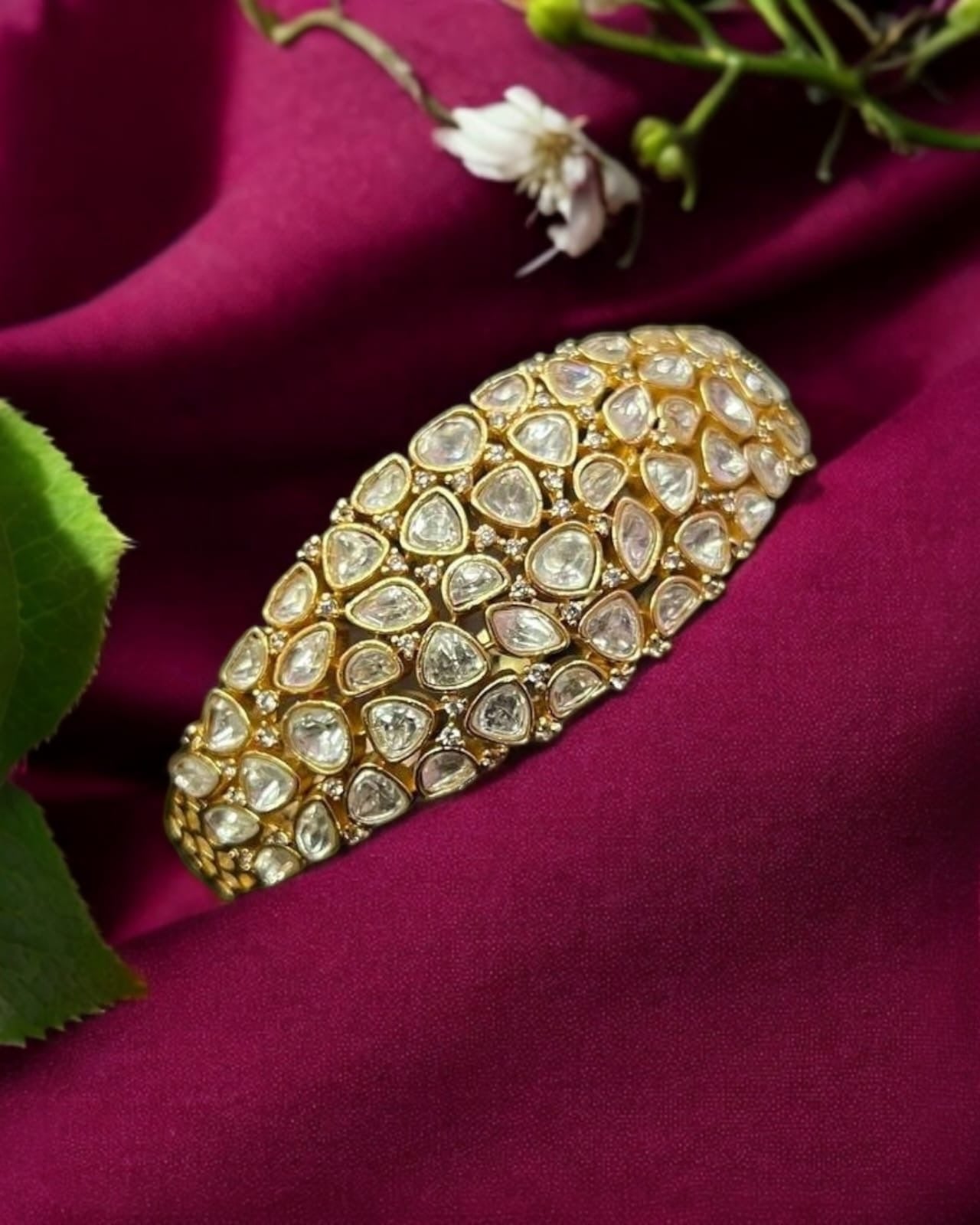 Golden Kundan Kada