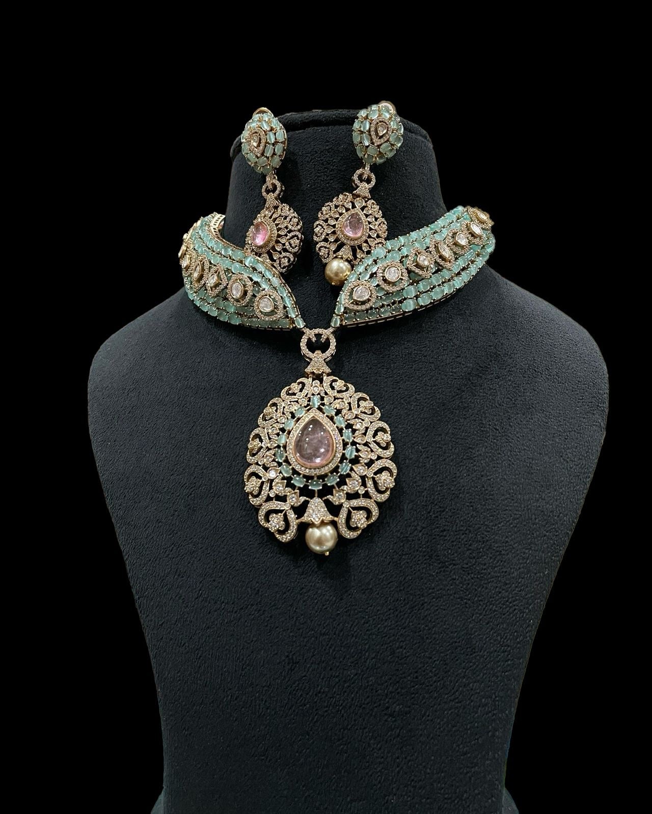 Moissainite Doublet Stone Necklace Set