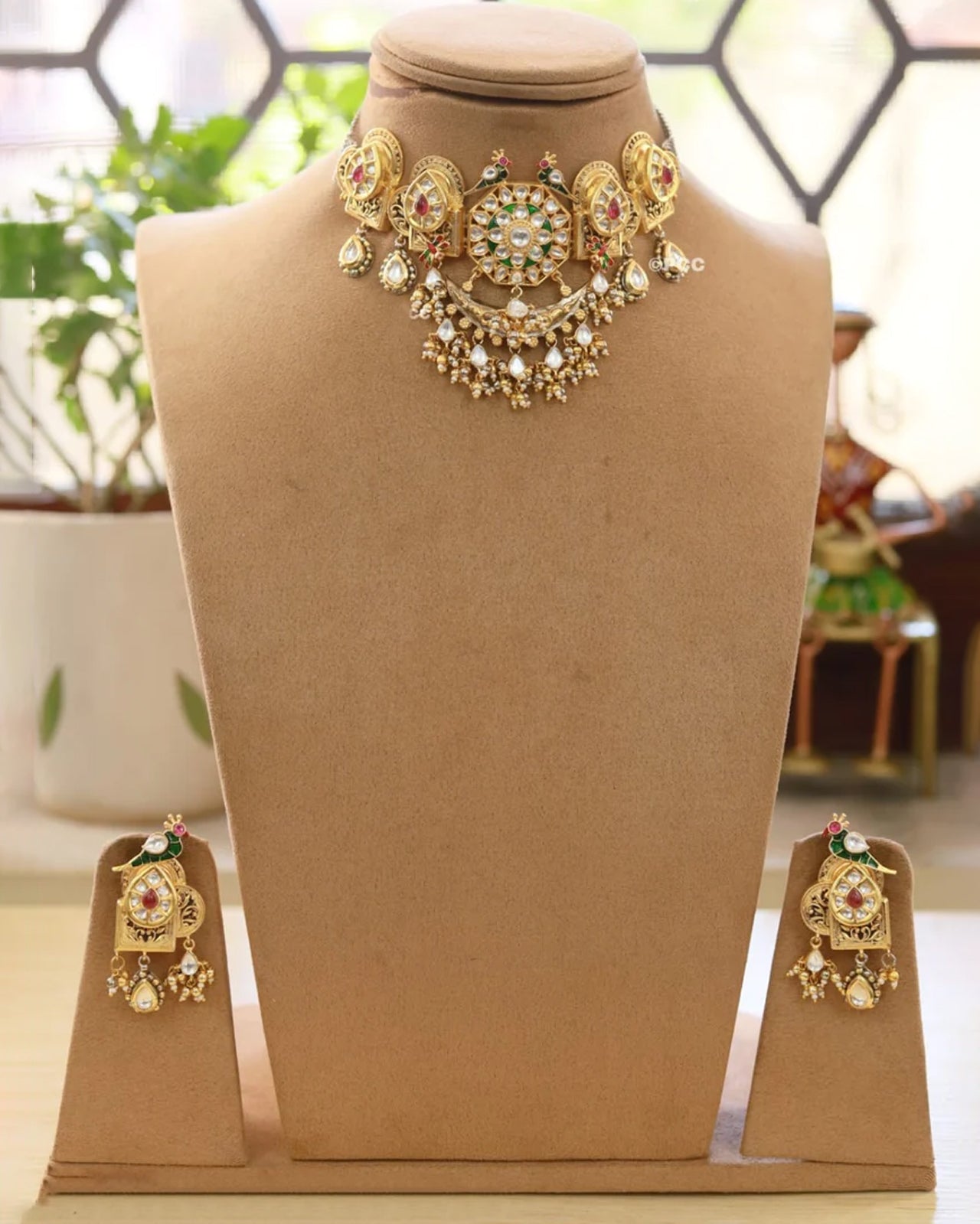 Rich Cultural Choker