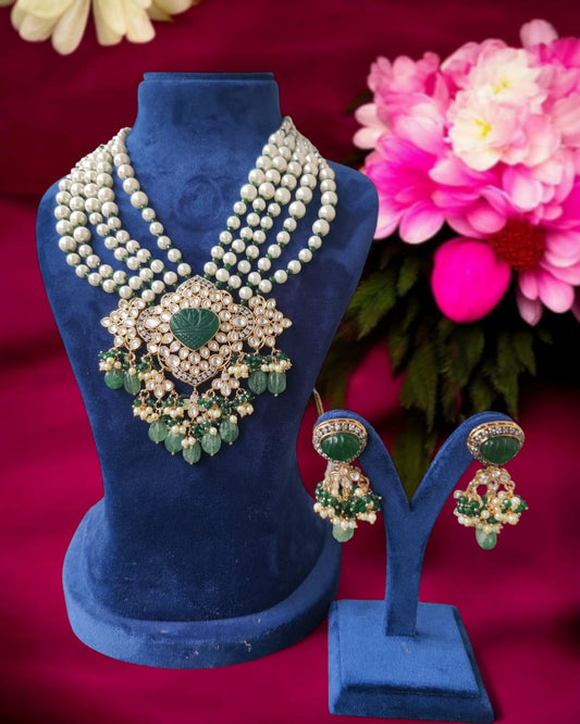 Pearl Long Emerald Beauty