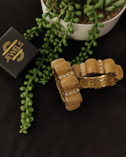 Golden Royal Kadas