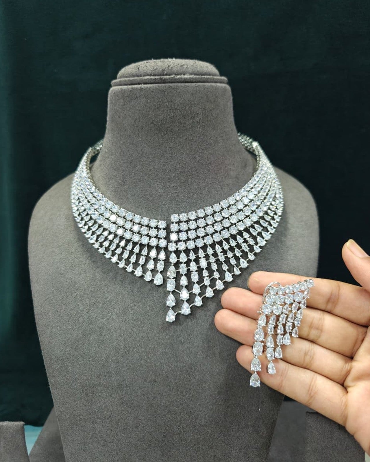 Glam Drop Diamond Necklace Set