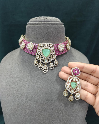 Beautiful Bloom Choker Necklace Set