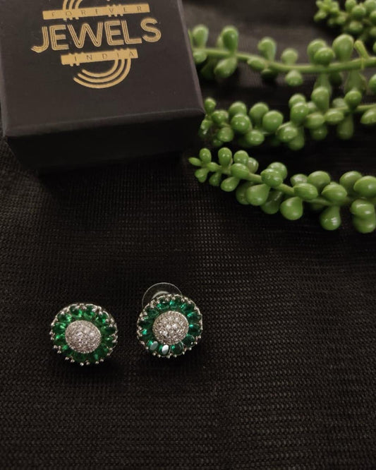 Emerald Shining Stud Earrings