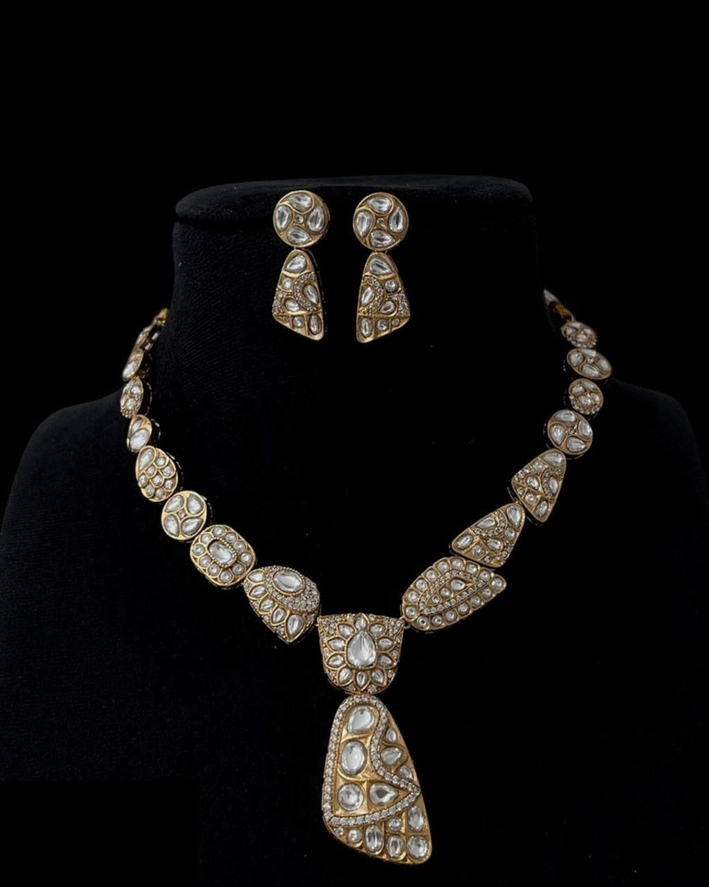 Uncut Polki Necklace Set