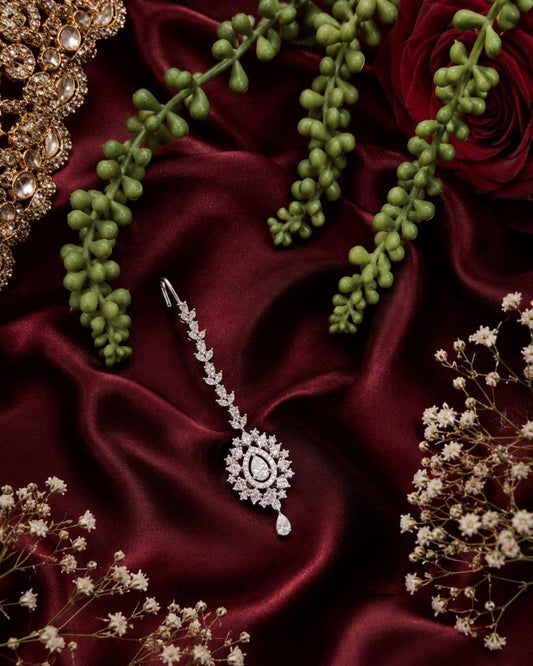 Sparkling Drop Diamond Maang Tika