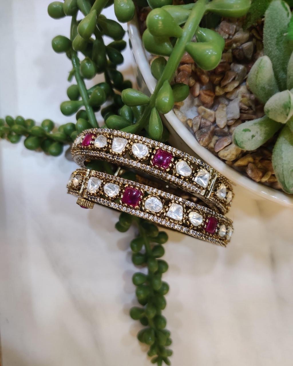 Victorian Kundan Kadas