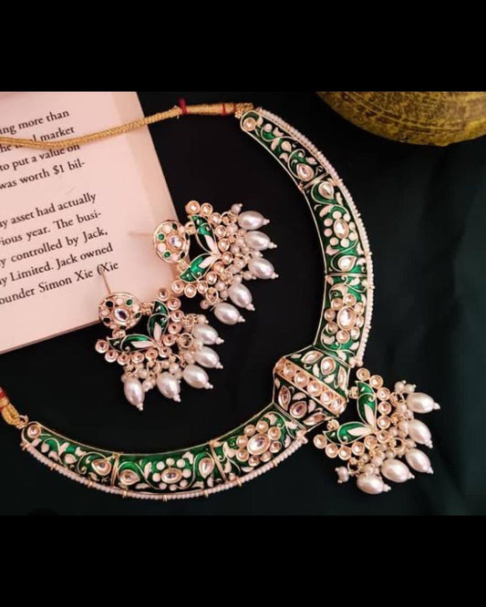 Beauty Meenakari Hasli Necklace Set