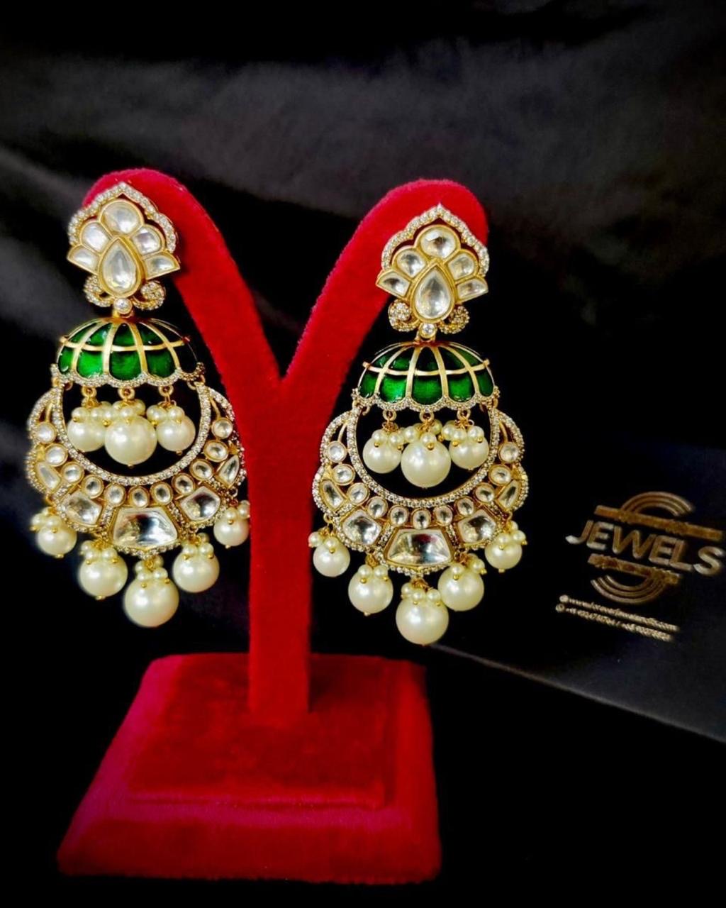 Kundan Earrings and Maang Tika