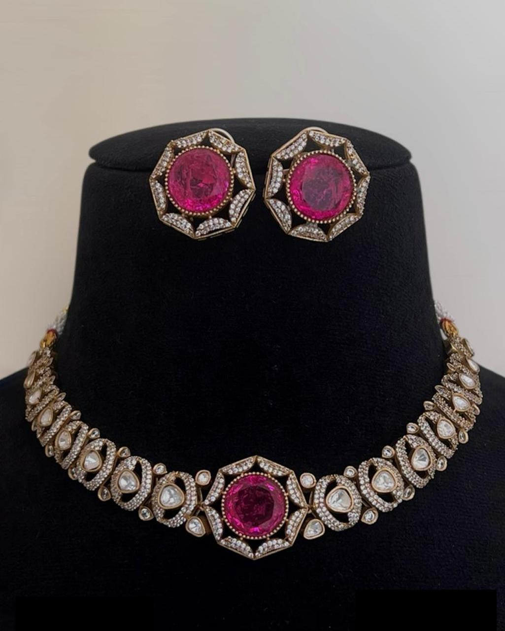 Trendy Kundan Polki Choker Necklace Set