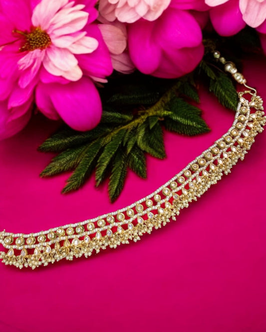 Alluring Kundan Sheeshphool