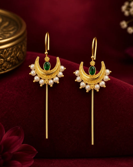 Chand Pearl Earcuff