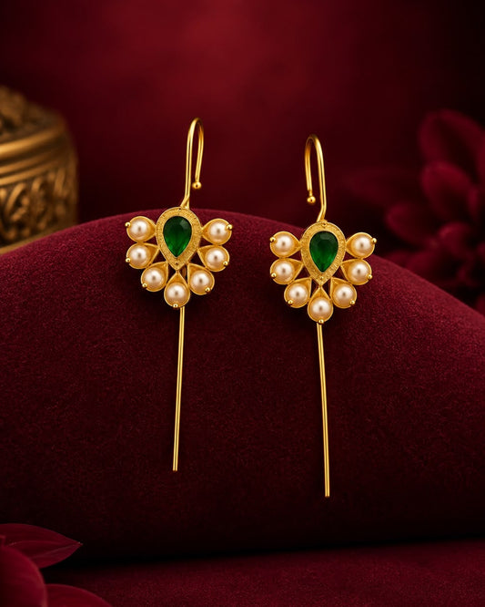 Royal Pearl Earcuff