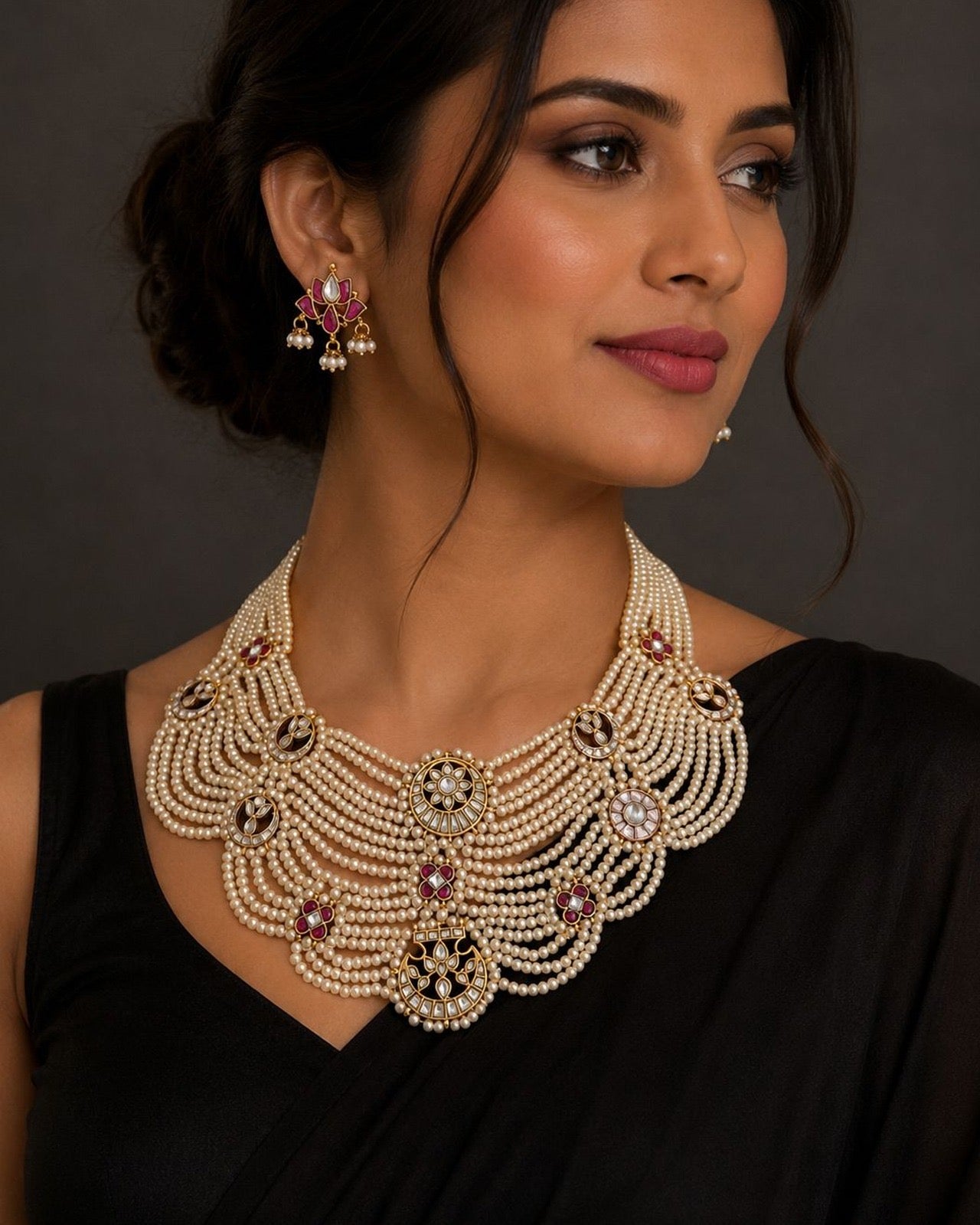 Luxurious Pearl Beauty Necklace Set