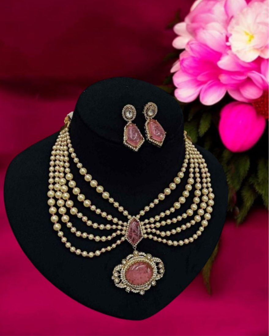 Pink Beads Pearl Beauty