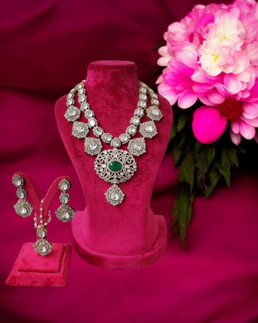 Polki Emerald Beauty