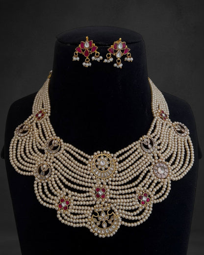 Luxurious Pearl Beauty Necklace Set