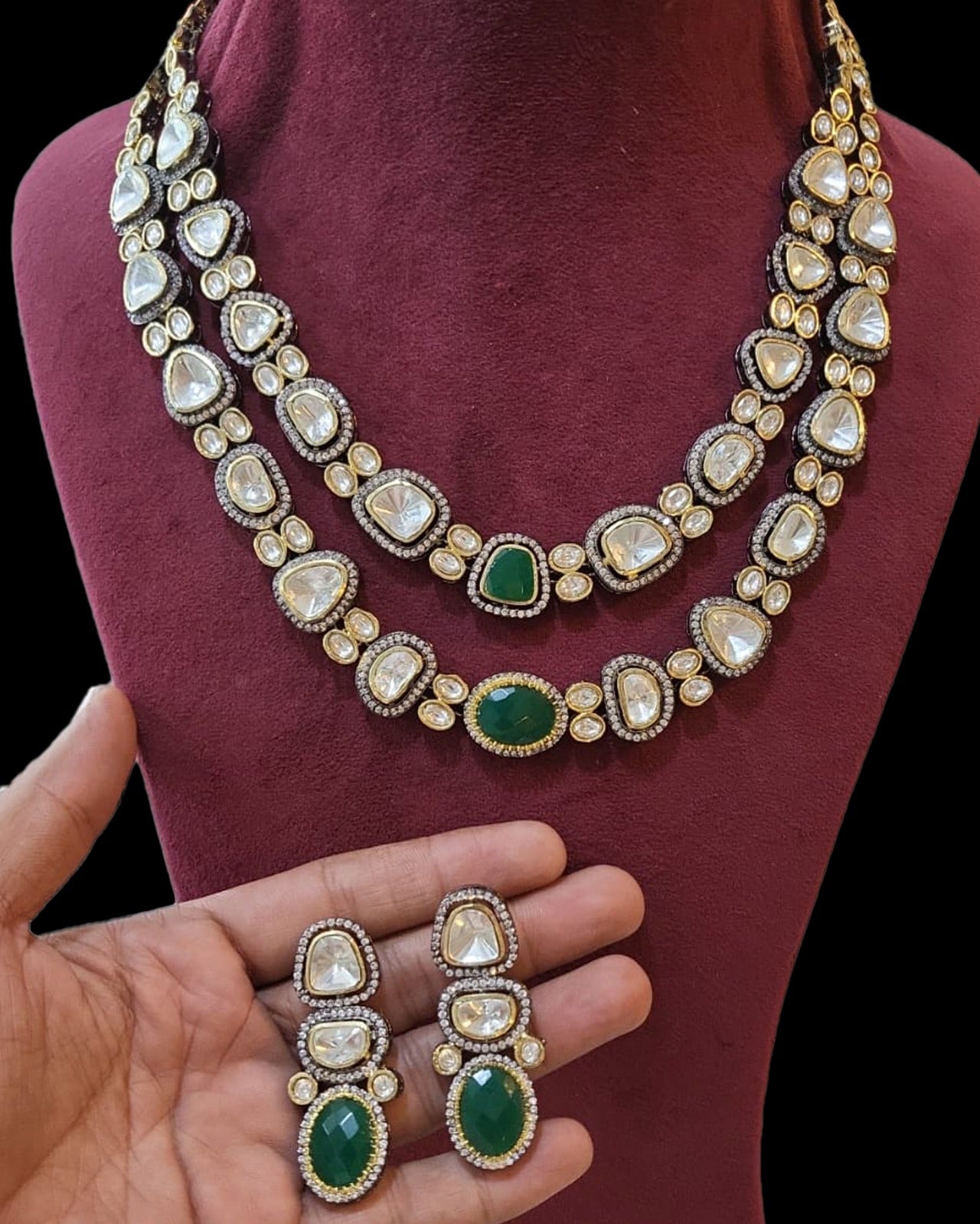 Emerald Elegance Necklace and Earring Set