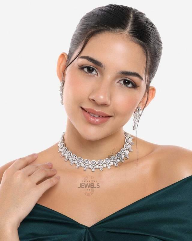 Diamond Diva Necklace