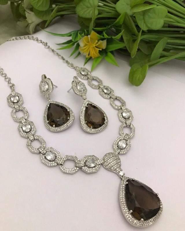 Harmony Necklace Set