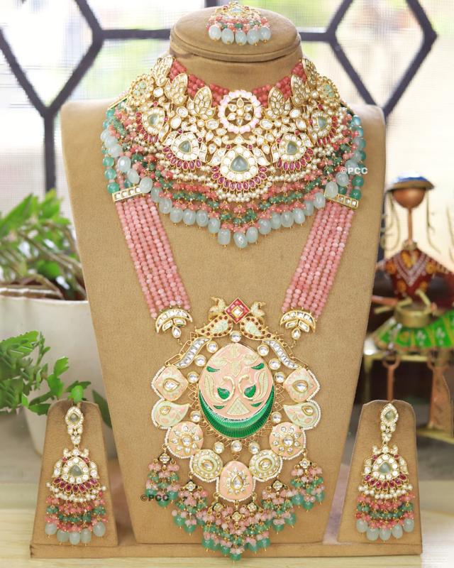 Enchanted Treasures Necklace Set